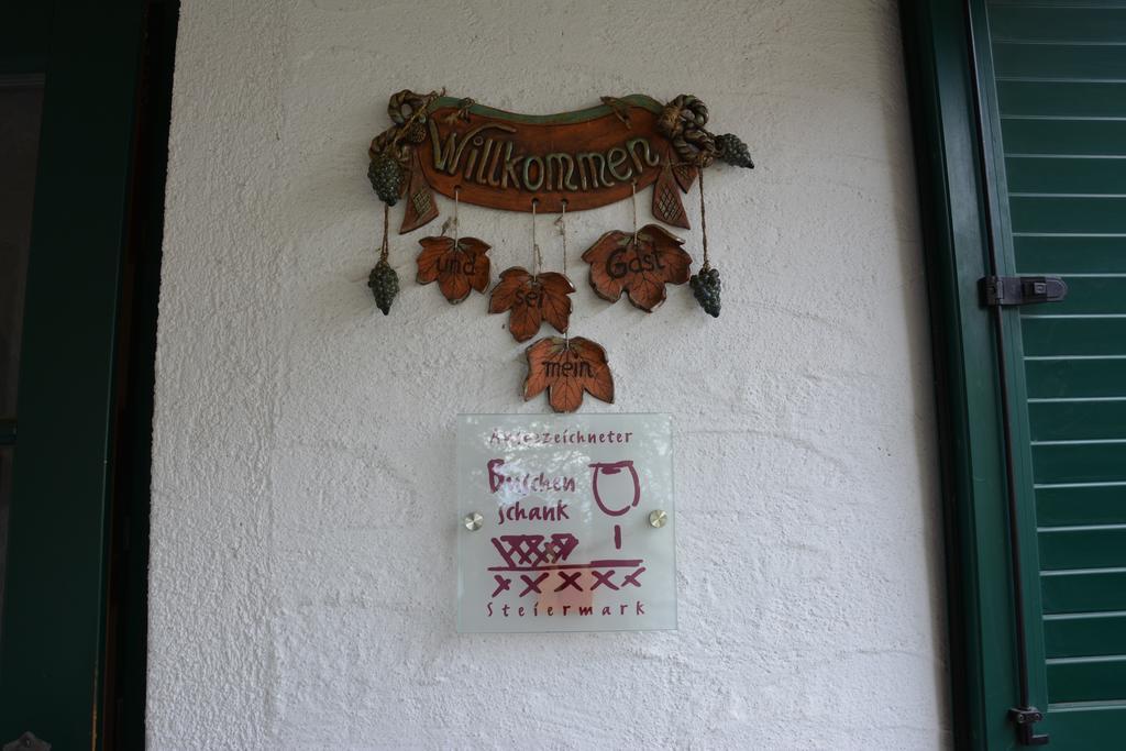 Weingut Seiner Vlg. Kraxner Villa Greisdorf Exterior foto